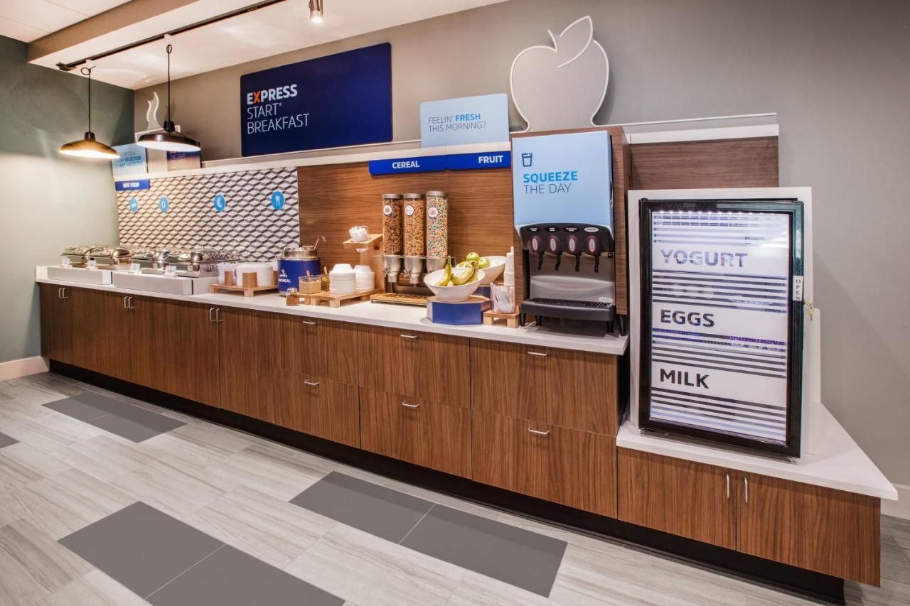 Holiday Inn Express Somerset By Ihg Eksteriør billede